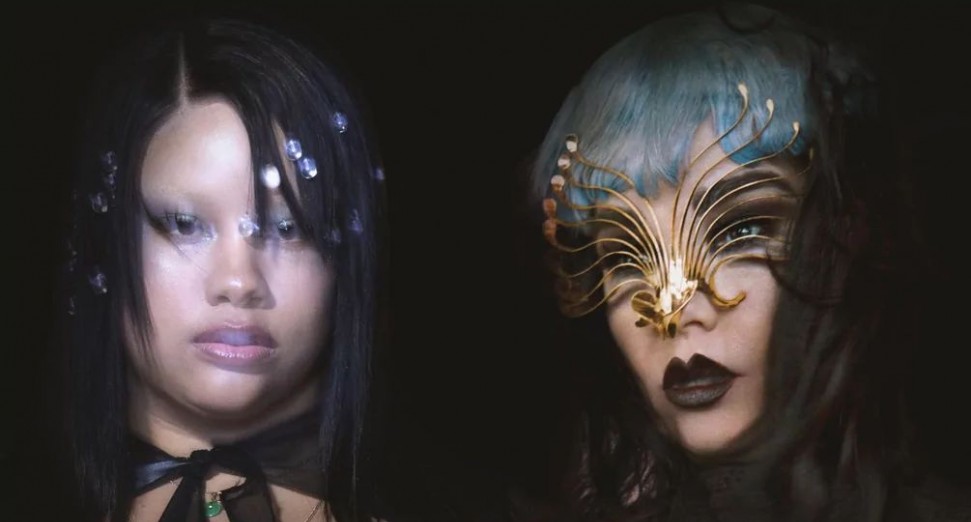 Shygirl和Björk通过视频分享改编版的Woe