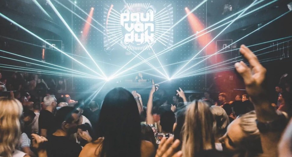 Paul van Dyk以官方主题歌曲Beautiful Life拉开了SHINE Ibiza活动季的序幕